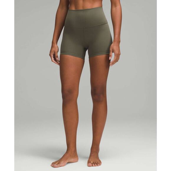 0111/0112/0113 NWT Lululemon Align High-Rise Short 4" Army Green sz 10 - Picture 1 of 3